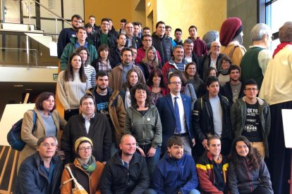 La consellera d'Agricultura, Teresa Jordà, i l'alcalde de Mollerussa, Marc Solsona, durant la cloenda del IV Aplec de joves al camp en el marc de la Fira de Sant Josep.