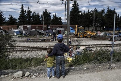 La situació als camps de refugiats grecs és insostenible.