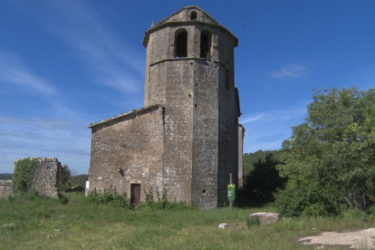 Torà arreglarà el sostre de l'església de Llanera