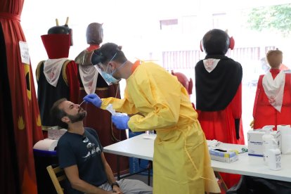 Baixa el risc de rebrot al Pirineu i puja dos punts a la regió sanitària de Lleida