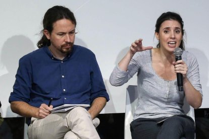 Pablo Iglesias i Irene Montero, en un acte de campanya d’Unides Podem.