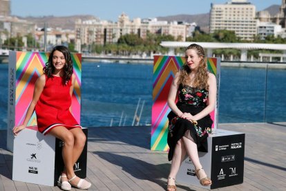 La joven protagonista de ‘Las niñas’, Andrea Fandos, y la directora, Pilar Palomero, ayer en Málaga.