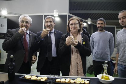 La presidenta de la Diputació, Rosa Maria Perelló, durant la inauguració del certamen.