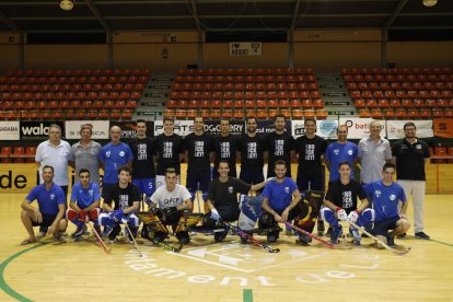 Jugadores y técnicos del Lleida Llista posaron en la primera jornada de trabajo del bicampón de Europa.