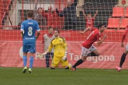 Pau Torres, en una de les imatges del partit