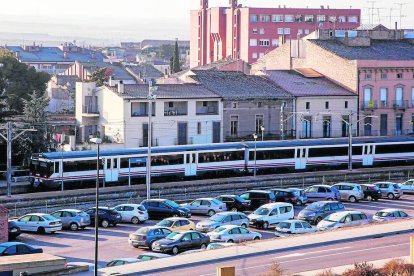 Un tren que llegó con retraso a Tàrrega el pasado sábado. 