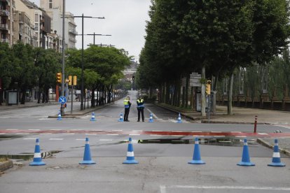 Imagen de la avenida Madrid sin tráfico el 16 de mayo, cuando se cortó por primera vez. 