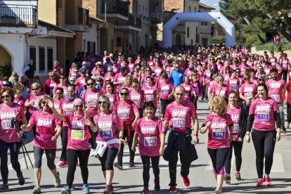 Las mujeres tomaron las calles de Agramunt en una Cursa de la Dona de récord.