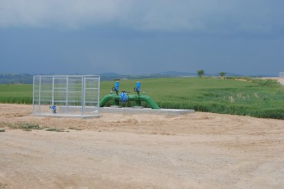 Instalaciones de riego en el canal Algerri-Balaguer. 