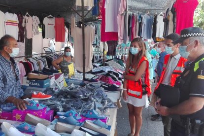 Una de las visitas que se han llevado a cabo en un mercado. 