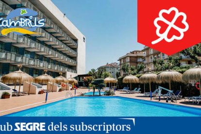 L'Hotel Sol Port Cambrils **** es troba ubicat en un entorn privilegiat de Cambrils, al passeig marítim, prop de la platja i del Club Nàutic.