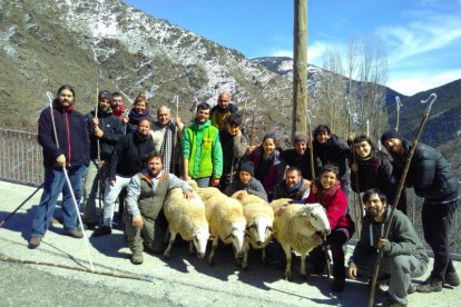 Foto de família dels alumnes de l'edició 2018 de l'Escola de Pastors.