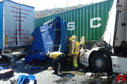 Imagen de uno de los dos accidentes de ayer en Jorba. 