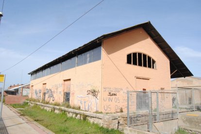 El almacén habilitado como refugio temporal, ahora inactivo.