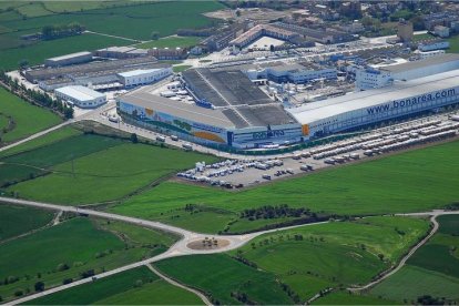 Vista aèria del complex de la bonÀrea Corporació a Guissona.