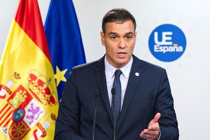 Pedro Sánchez durant la compareixença des de Brussel·les.