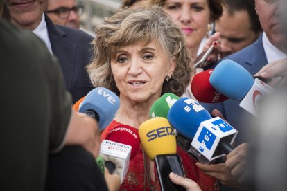 La ministra de Sanidad en funciones, María Luisa Carcedo, ayer.