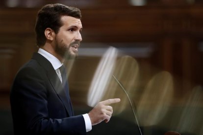 El líder del PP, Pablo Casado, durant la seua intervenció en la segona sessió del debat de moció de censura presentada per Vox, aquest dijous al Congrés.