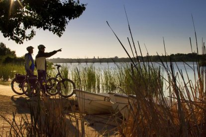 El Consorci de l’Estany d’Ivars i Vila-sana promou activitats esportives i divulgatives de l’entorn.