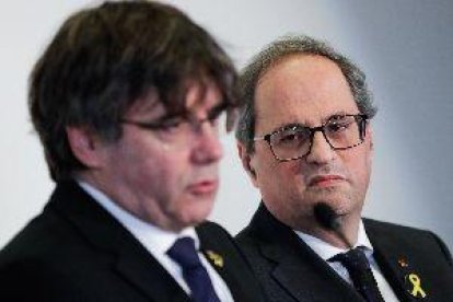 Puigdemont tantea a Talegón para sumarse a una candidatura para las europeas