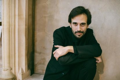 El pianista Iván Martín interpretarà, juntament amb l'Orquestra Simfònica Camera Musicae, la 2a de Rakhmàninov i la Quarta Simfonia de Brahms.