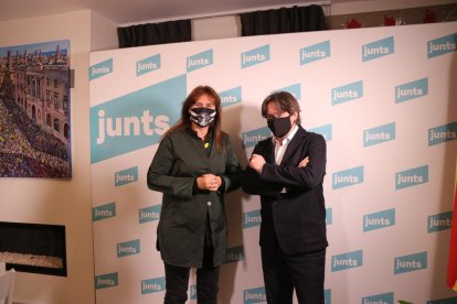 Carles Puigdemont i Laura Borràs, durant una trobada a Waterloo a començaments de desembre.