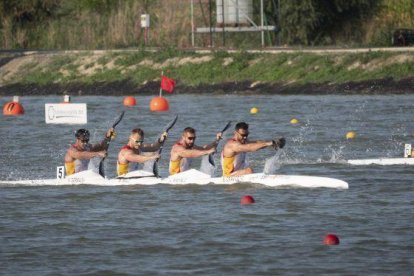 El K4 estatal, amb Saül Craviotto com a primer palista.