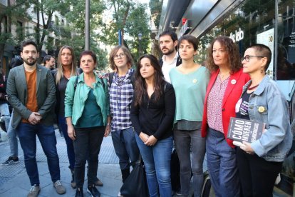 Representantes de ERC, JxCat, la CUP y EH Bildu en la concentración junto a la Audiencia Nacional en apoyo a los CDR detenidos.