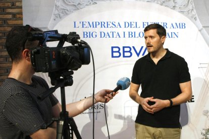 Josep Amorós, Program Manager de BBVA Data & Analytics, va explicar les grans transformacions tecnològiques amb empreses d’èxit.