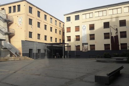 El centro de Les Monges de La Seu que acogerá durante dos años los estudios de INEFC.