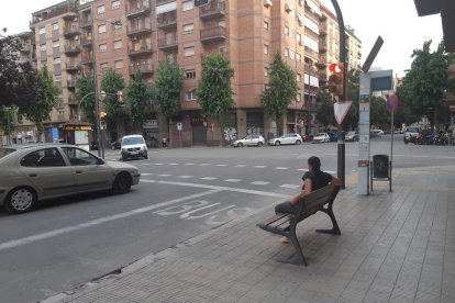 Una de les parades de bus que tindrà marquesina.