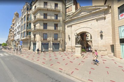 Així quedaria la plaça Paeria amb els separadors dissenyats per Domingo-Ferré i Mortensen.