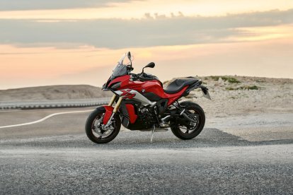 La nova BMW S 1.000 XR és ara més lleugera, més ràpida i més tecnològica que mai.