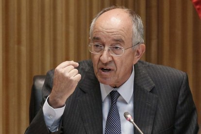 Miguel A. Fernández Ordóñez.