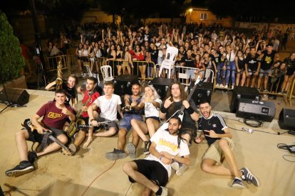 Música en la fiesta de los quintos de Albesa 