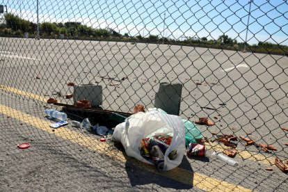 Imagen del parking de Viladecans donde se celebró la fiesta ilegal.