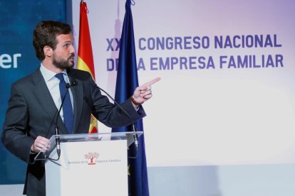 El presidente del PP; Pablo Casado, durante el 23 Congreso Nacional de la Empresa Familiar celebrado este lunes en Casa América, en Madrid.