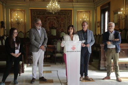 La candidata a síndica municipal de greuges, presentada ahir al saló de plens.