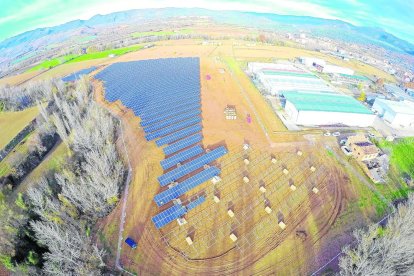 Una de las primeras centrales solares de nueva generación, en Talarn.