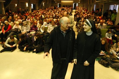 Josep Pàmies y Teresa Forcades son dos de los ponentes. 