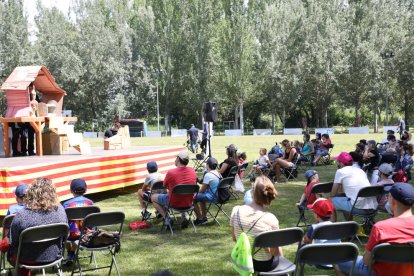 La primera obra de teatro con público, en Corbins el pasado jueves. 