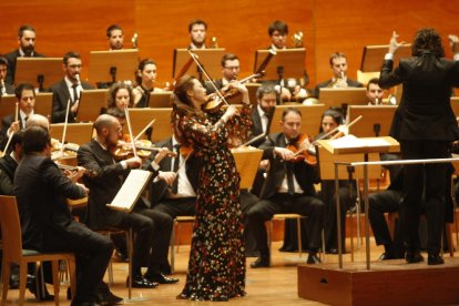 Clara-Jumi Kang, ayer junto a Camera Musicae en el Auditori.