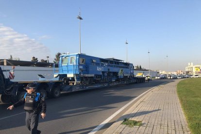 La avería de un camión provoca colas kilométricas en la LL-11