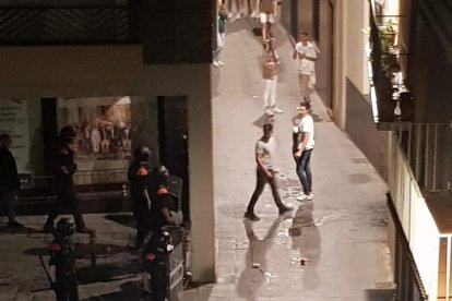 Los antidisturbios han tenido que intervenir en tres ocasiones esta fiesta mayor. 