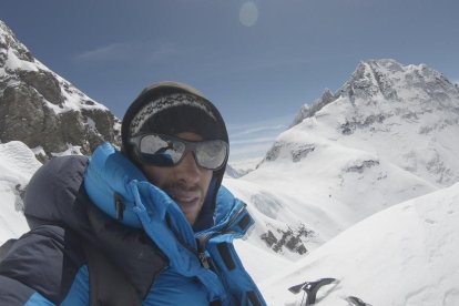 Kilian Jornet ja és al camp base per ascendir l'Everest