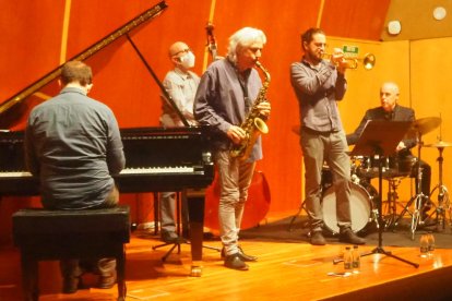 El saxofonista Perico Sambeat al frente de un quinteto en la UdL.