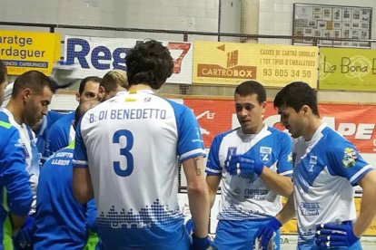 El Lleida Llista durante un tiempo muerto solicitado por el técnico Albert Folguera.