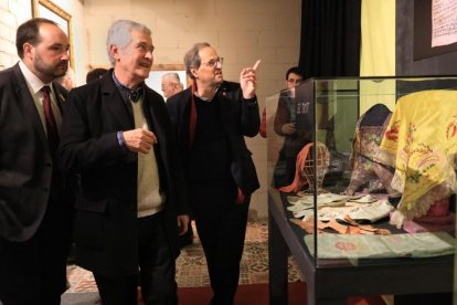 Quim Torra inauguró una exposición en El Miracle, en Riner.