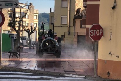 Imagen de los trabajos de desinfección en Saidí.