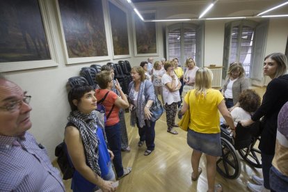 Visitants ahir a l’alberg de la Sagrada Família de Cervera.